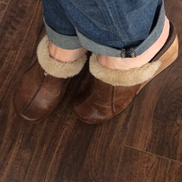 Super cute and comfy Naturalizer wedge-heel clogs/mules - Picture 3 of 8